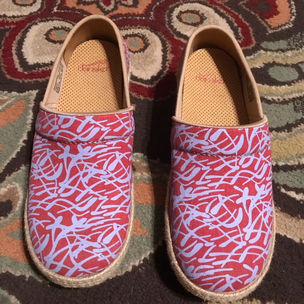 Dansko size 9. Like new